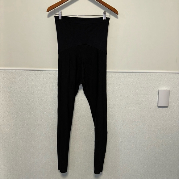 Women's Sandpiper Maternity Leggings Size Medium Black - Picture 2 of 10